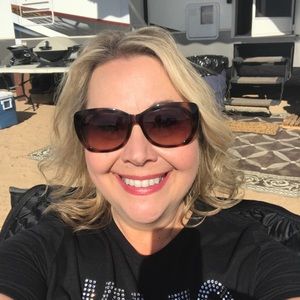 Meet your Posher, Kim